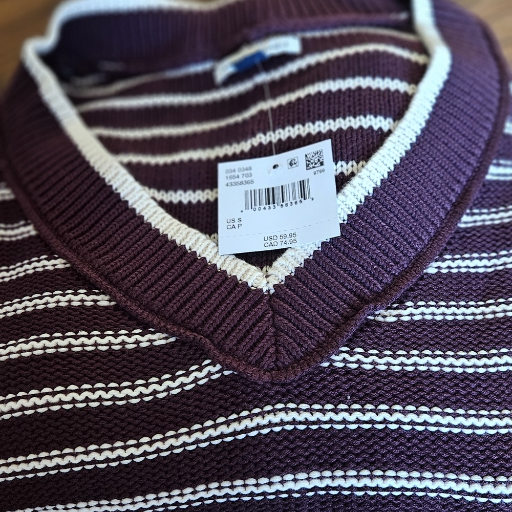 American Eagle AE Big Hug V-neck Sweater Nwt Size Small